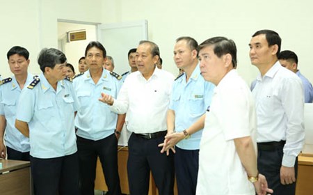 Phó Thủ tướng Thường trực kiểm tra công tác CCHC tại TPHCM